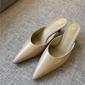 Toteme Beige Leather Mules